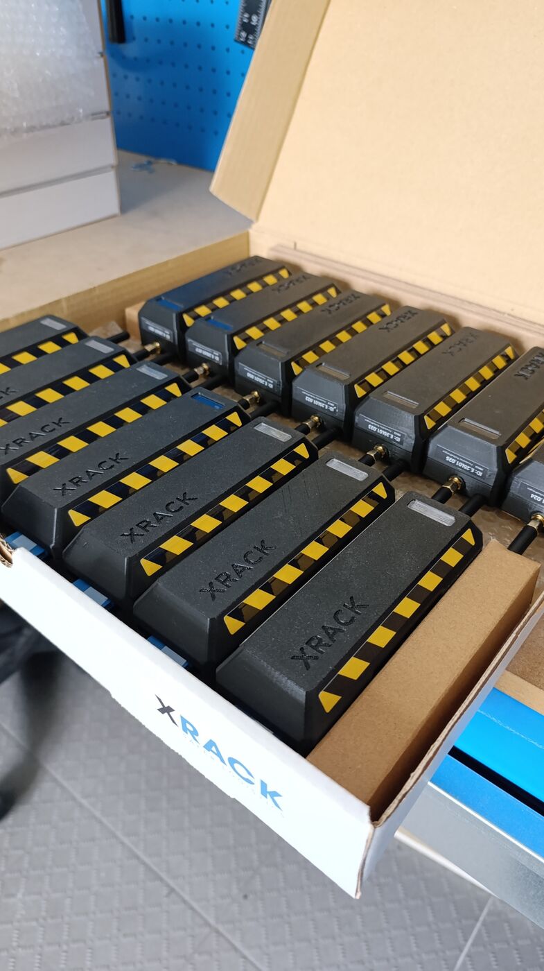 Equipos XRack preparados para su instalación.